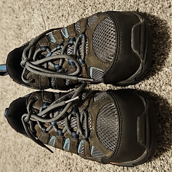 Women's Merrell Steel Toe Shoes. - Picture 5 of 8